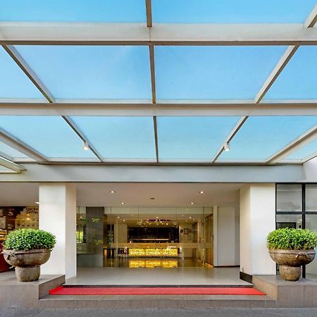Favehotel Hyper Square Bandung Exteriör bild